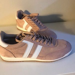 Never worn Blush and white sneakers size 8